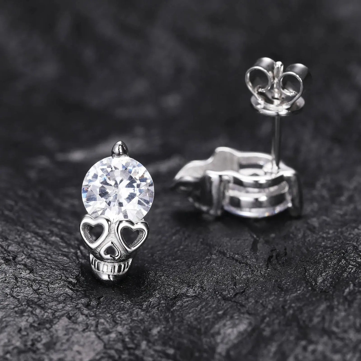 6.5mm VVS Moissanite Love Ghost Stud Earring