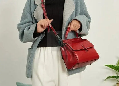 Crocodile Pattern Leather Handbag - Uniquely You Online