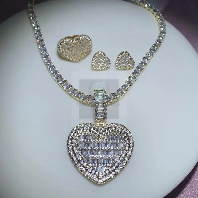 Custom Locket Heart Medallion Set and Separates - Uniquely You Online