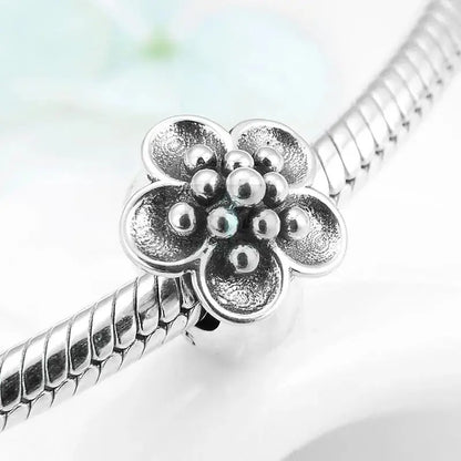 Flowers and Daisies Charms - Uniquely You Online