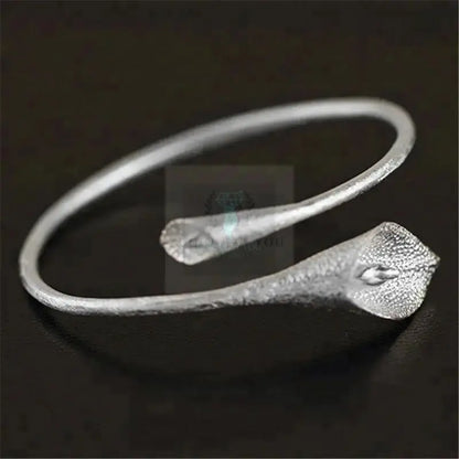 Handmade Flower Design Bangle - Uniquely You Online