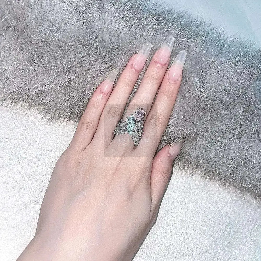 Pear-shaped Feather Crown Ring - Uniquely You Online