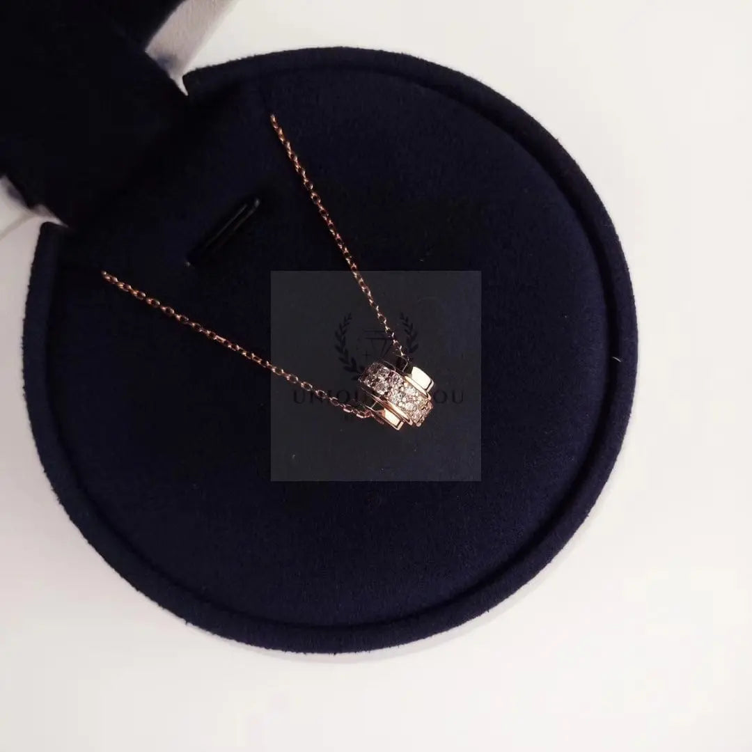 Rotating Circle Pendant with Necklace - Uniquely You Online