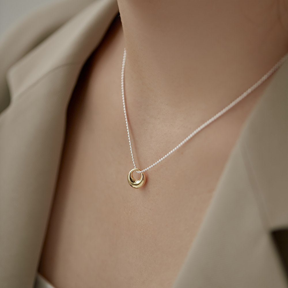 Minimalist Hollow Circle Pendant with Necklace - Uniquely You Online - Necklace