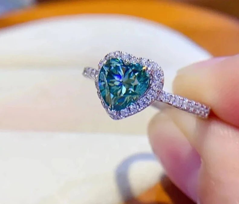 1-2ct Heart Shaped Green Moissanite Ring - Uniquely You Online - Ring