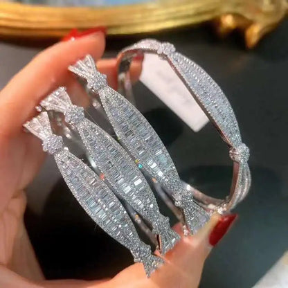 7.8mm 1.85ct Diamond Knot Bracelet - Uniquely You Online - Bracelet