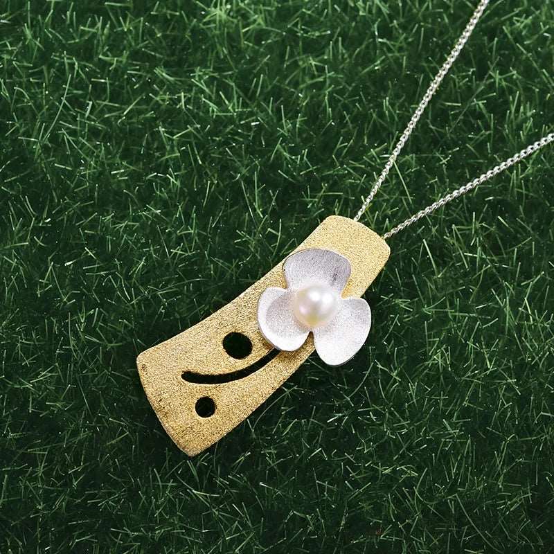 Clover Pearl Pendant - Uniquely You Online - Pendant